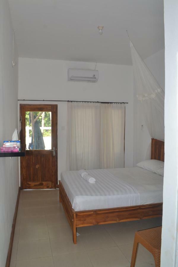 Kondo Villa Labuhan Pandan ภายนอก รูปภาพ