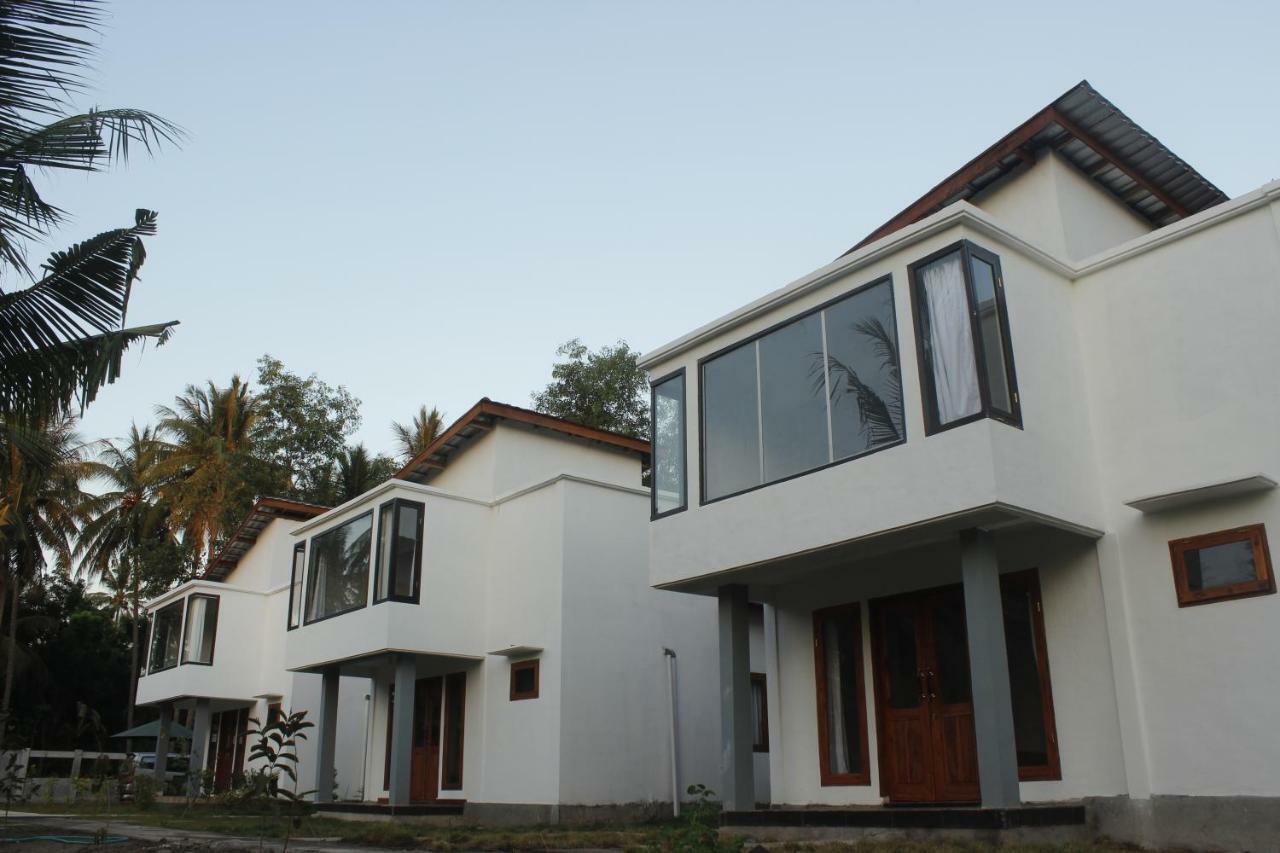 Kondo Villa Labuhan Pandan ภายนอก รูปภาพ