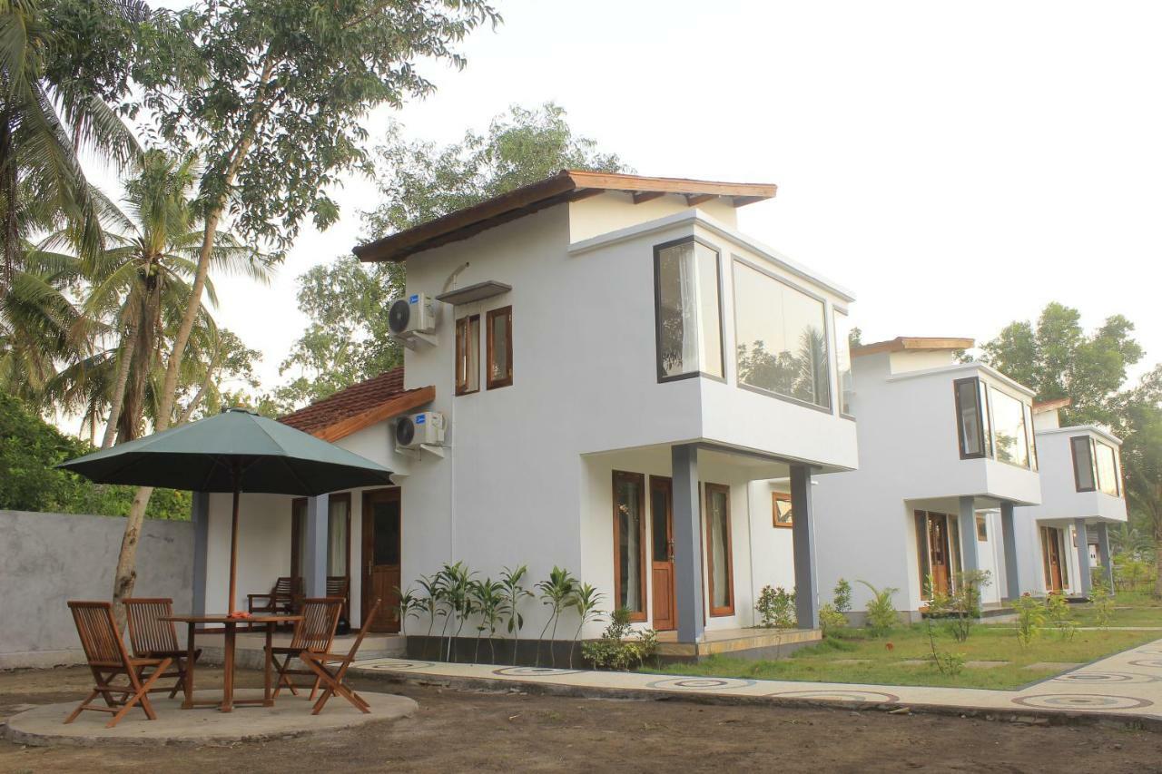 Kondo Villa Labuhan Pandan ภายนอก รูปภาพ